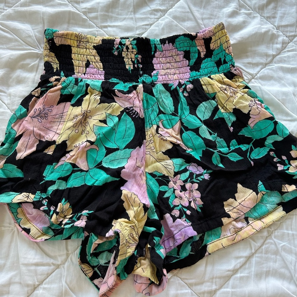 Billabong Cool Down Flowy Floral Shorts